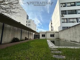 https://web5.gallito.com.uy/casa-en-venta-4-dormitorios-3-baã±os-fondo-inmuebles-25828216