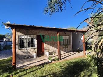 https://web5.gallito.com.uy/casa-2-dormitorios-en-parque-del-plata-sur-a-8-de-inmuebles-27615574