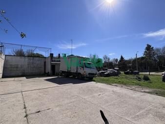 https://www.gallito.com.uy/terreno-en-venta-el-pinar-al-sur-inmuebles-27484939