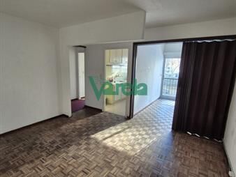 https://web5.gallito.com.uy/alquiler-18-de-julio-esq-martin-c-martinez-1-dom-inmuebles-27581851