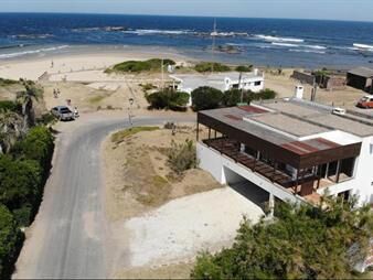 https://www.gallito.com.uy/casa-de-playa-en-jose-ignacio-3-dormitorios-inmuebles-27503720