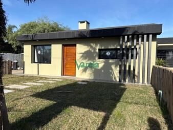 https://www.gallito.com.uy/excelente-casa-a-estrenar-de-4-dormitorios-y-3-inmuebles-27489362