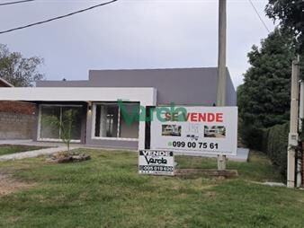 https://www.gallito.com.uy/venta-casa-villa-argentina-3-dormitorios-2-de-inmuebles-27484792