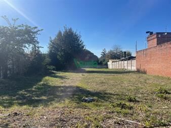 https://web5.gallito.com.uy/venta-terreno-carrasco-norte-680m2-con-35-de-y-inmuebles-27484848