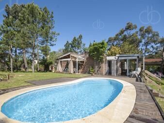 https://web5.gallito.com.uy/casa-alquiler-pinares-punta-del-este-4-piscina-inmuebles-26452635