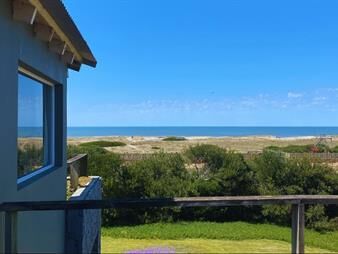 https://www.gallito.com.uy/exclusiva-casa-frente-al-mar-con-5-dormitorios-inmuebles-27503727