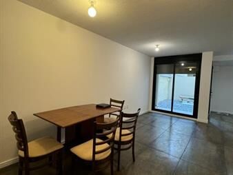 https://web5.gallito.com.uy/apartamento-en-venta-2-dorm-1-baño-patio-inmuebles-26041448
