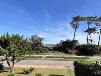 https://web5.gallito.com.uy/venta-de-apartamento-de-dos-dormitorios-en-playa-inmuebles-27234678