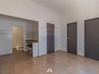 https://web5.gallito.com.uy/venta-apartamento-2-dormitorios-y-patio-cerrito-inmuebles-27477979