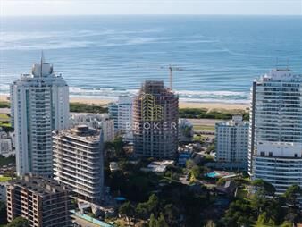 https://web5.gallito.com.uy/apartamento-de-3-dormitorios-en-venta-playa-del-inmuebles-27401459