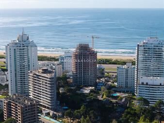https://web5.gallito.com.uy/apartamento-de-3-dormitorios-en-venta-playa-del-inmuebles-27370200