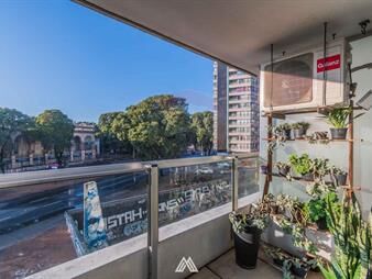 https://web5.gallito.com.uy/venta-apto-3dorm-2baños-2-garajes-tres-cruces-inmuebles-27696089