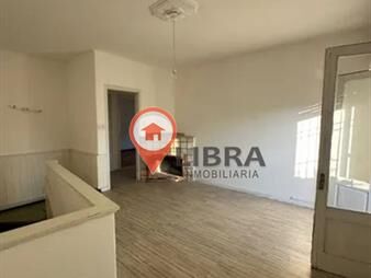 https://www.gallito.com.uy/linda-casa-de-altos-de-2-dormitorios-con-azotea-inmuebles-27696246