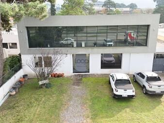 https://web5.gallito.com.uy/casa-oficina-en-venta-impecable-para-entrar-inmuebles-27504076