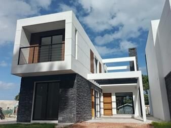 https://web5.gallito.com.uy/venta-casa-tres-dormitorios-punta-del-este-parque-inmuebles-27478887