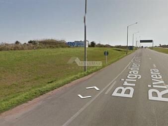 https://web5.gallito.com.uy/venta-terreno-ruta-5-y-ruta-102imperdible-34000m2-lad-inmuebles-27699523