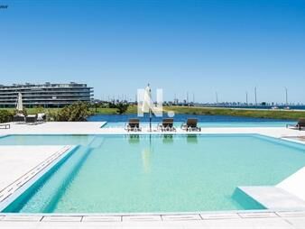 https://web5.gallito.com.uy/espectacular-torre-con-vista-a-la-laguna-y-el-mar-inmuebles-25040386