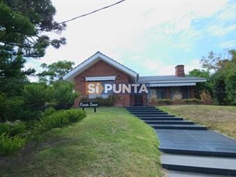https://web5.gallito.com.uy/casa-de-4-dormitorios-en-alquiler-anual-playa-mansa-inmuebles-27608552