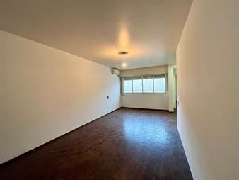 https://web5.gallito.com.uy/venta-apartamento-2-dormitorios-ciudad-vieja-inmuebles-27699065