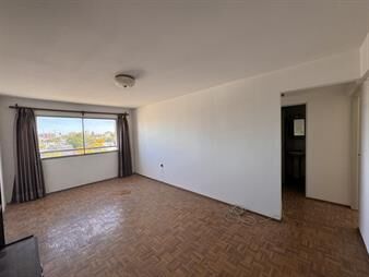 https://web5.gallito.com.uy/piso-alto-luminoso-edificio-solido-apto-muy-funcional-inmuebles-27699566