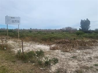 https://www.gallito.com.uy/venta-terreno-el-pinar-sobre-interbalnearia-km-28-inmuebles-27662730