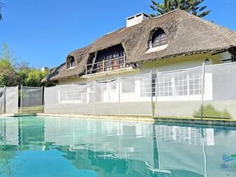 https://www.gallito.com.uy/en-venta-casa-5-dormitorios-piscina-a-1-cuadra-inmuebles-22537816