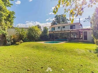 https://web5.gallito.com.uy/venta-carrasco-casa-5-dormitorios-pisicina-inmuebles-27700289