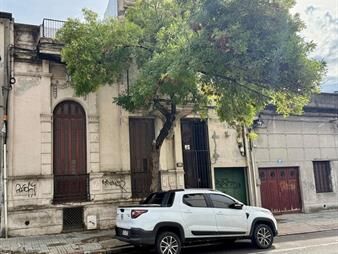 https://web5.gallito.com.uy/venta-de-casa-5-dormitorios-en-aguada-inmuebles-27700375