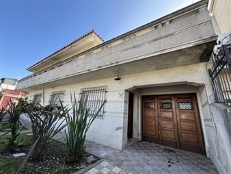 https://www.gallito.com.uy/alquiler-casa-4-dormitorios-en-brazo-oriental-bv-artigas-inmuebles-27700428
