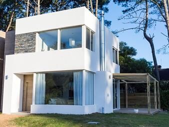https://web5.gallito.com.uy/venta-casa-en-barrio-cerrado-parque-burnett-inmuebles-26809106