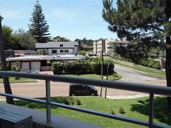 https://web5.gallito.com.uy/apartamento-de-3-dormitorios-en-venta-en-la-punta-inmuebles-19331134