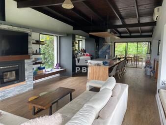 https://web5.gallito.com.uy/venta-de-casa-de-3-dormitorios-en-suite-en-la-inmuebles-27007794