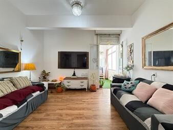 https://web5.gallito.com.uy/venta-apartamento-2-dormitorios-y-servicio-centro-inmuebles-27703182