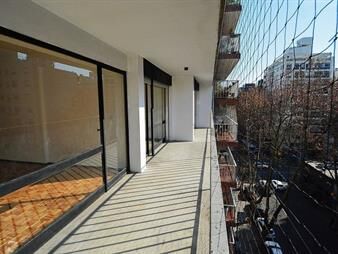 https://www.gallito.com.uy/venta-apartamento-3-dormitorios-garage-pocitos-inmuebles-27688110