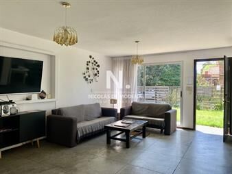https://web5.gallito.com.uy/moderna-casa-en-venta-minimalista-en-propiedad-inmuebles-27448456