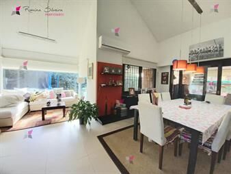https://web5.gallito.com.uy/venta-de-casa-de-5-dormitorios-en-cantegril-punta-inmuebles-26959703