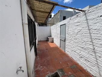 https://web5.gallito.com.uy/ifer&olivera-blas-basualdo-esq-capurro-inmuebles-27479999