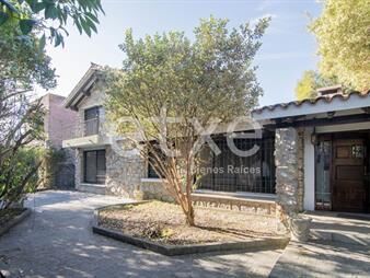 https://web5.gallito.com.uy/casa-en-venta-carrasco-lawn-tennis-woodlands-inmuebles-27708249