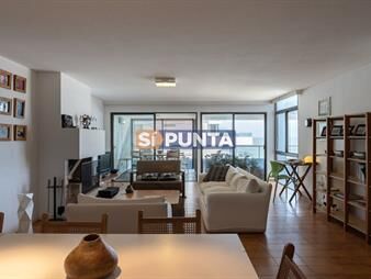 https://web5.gallito.com.uy/apartamento-en-peninsula-4-dormitorios-inmuebles-27608045