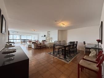 https://web5.gallito.com.uy/edificio-amplia-planta-en-peninsula-inmuebles-27113028