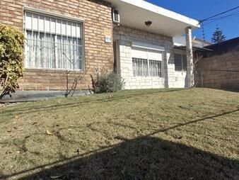 https://www.gallito.com.uy/venta-buen-metraje-prox-prado-2-dorm-y-demas-inmuebles-27708389