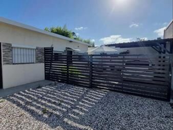 https://www.gallito.com.uy/venta-ph-en-complejo-divina-excelente-al-sur-inmuebles-27708396