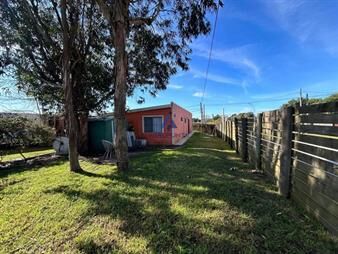 https://web5.gallito.com.uy/casa-en-venta-el-chorro-la-barra-punta-del-este-inmuebles-27691116