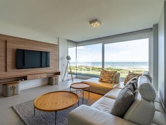 https://web5.gallito.com.uy/venta-apartamento-3-dormitorios-en-suite-playa-inmuebles-25611931