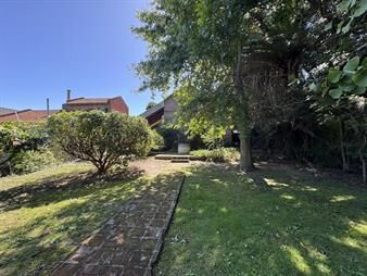 https://www.gallito.com.uy/venta-de-casa-2-dormitorios-en-zona-residencial-de-coloni-inmuebles-27702842