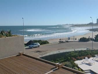 https://web5.gallito.com.uy/apartamento-en-venta-de-2-dormitorios-en-punta-inmuebles-21724200