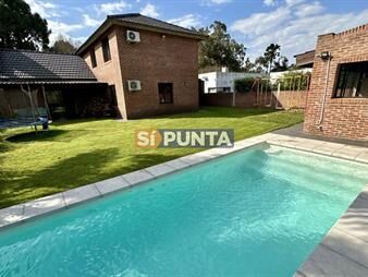 https://web5.gallito.com.uy/casa-en-venta-4-dormitorios-en-punta-del-este-inmuebles-27609290