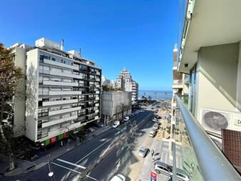 https://www.gallito.com.uy/venta-de-apartamento-3-dormitorios-servicio-completo-y-gar-inmuebles-27458441