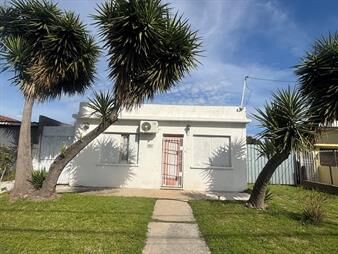 https://web5.gallito.com.uy/casa-de-tres-dormit-con-gran-terreno-inmuebles-27713260