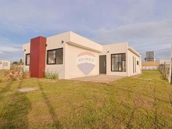 https://www.gallito.com.uy/venta-de-casa-ph-cerca-de-aeropuerto-2-dormitorios-inmuebles-27351721